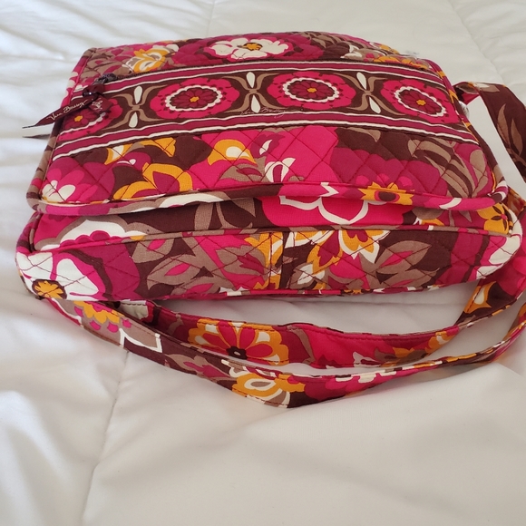 Vera Bradley Crossbody - Picture 8 of 11